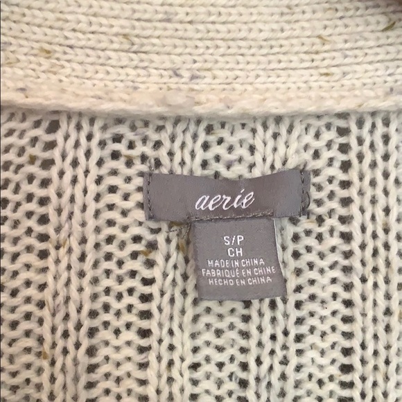 Duster - Picture 3 of 3